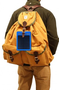 Viator Explorer Napelemes töltő, hátizsákon - Napelemes mobil töltők